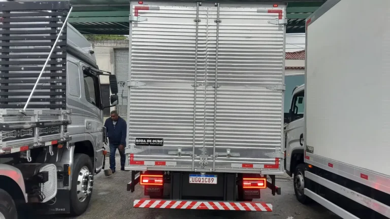 Caminhão Volkswagen Delivery Express 2026 Baú 0 Km