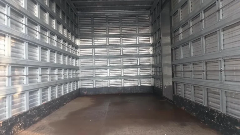 Caminhão Volkswagen Delivery Express 2021 Baú 4,50 Mts