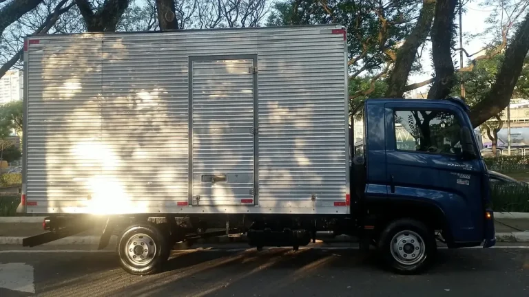 Caminhão Volkswagen Delivery Express 2021 Baú 4,50 Mts