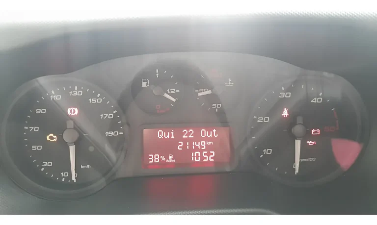 Caminhão Iveco Daily Chasis 3.0 30-160 3750 Cab. Simples 2P