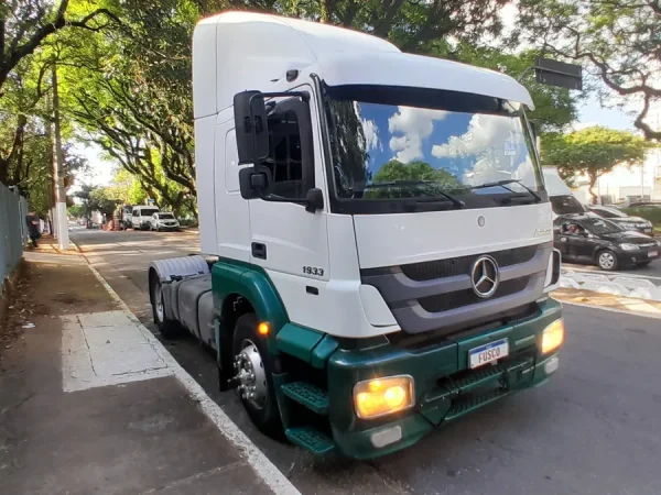 Caminhão Mercedes-benz Axor 1933 Leito Teto Baixo 2018