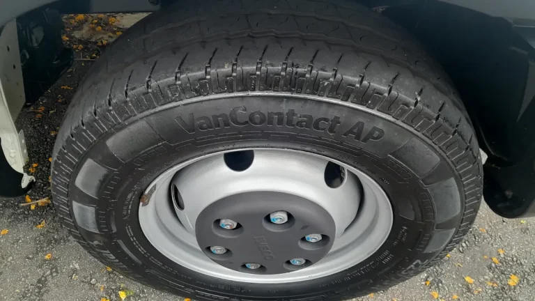 Caminhão Iveco Daily Chasis 3.0 30-160 3750 Cab. Simples 2P