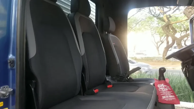 Caminhão Volkswagen Delivery Express 2021 Baú 4,50 Mts