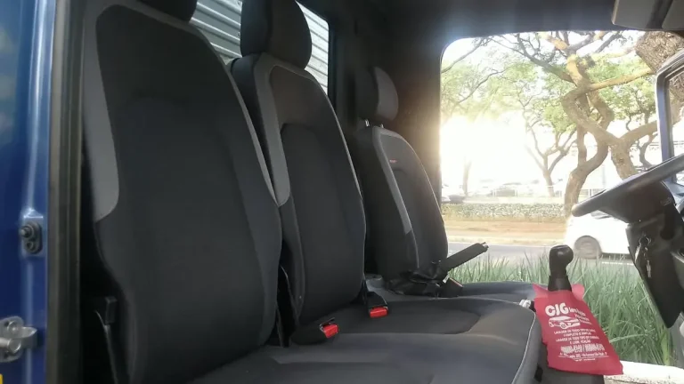 Caminhão Volkswagen Delivery Express 2021 Baú 4,50 Mts