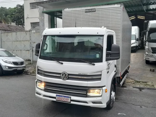 Caminhão Volkswagen Delivery Express 2026 Baú 0 Km